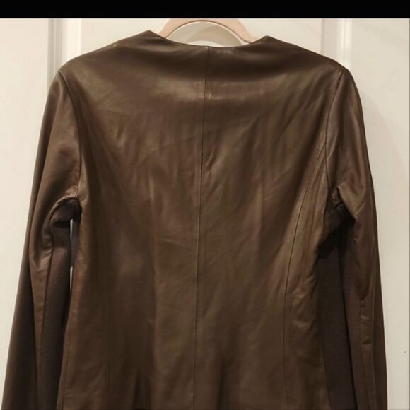 Vince Cross Front Leather - Picture 7 of 10